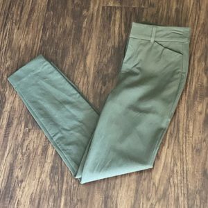 Old Navy High Rise Pixie Cut Pants